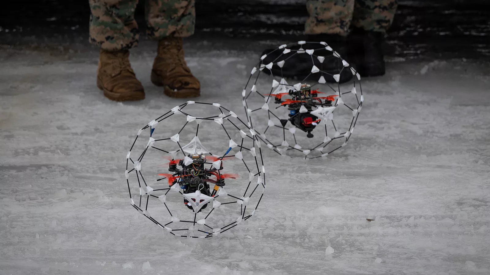 CORE26 - U S Marines Partner with Naval Laboratory to Enhance Counter Drone Capabilities in Arctic Exercise (9575344).jpg. Ilustracija uz vest: LAMDE uči kako da planira rute dronova za prikupljanje podataka u složenijim okruženjima