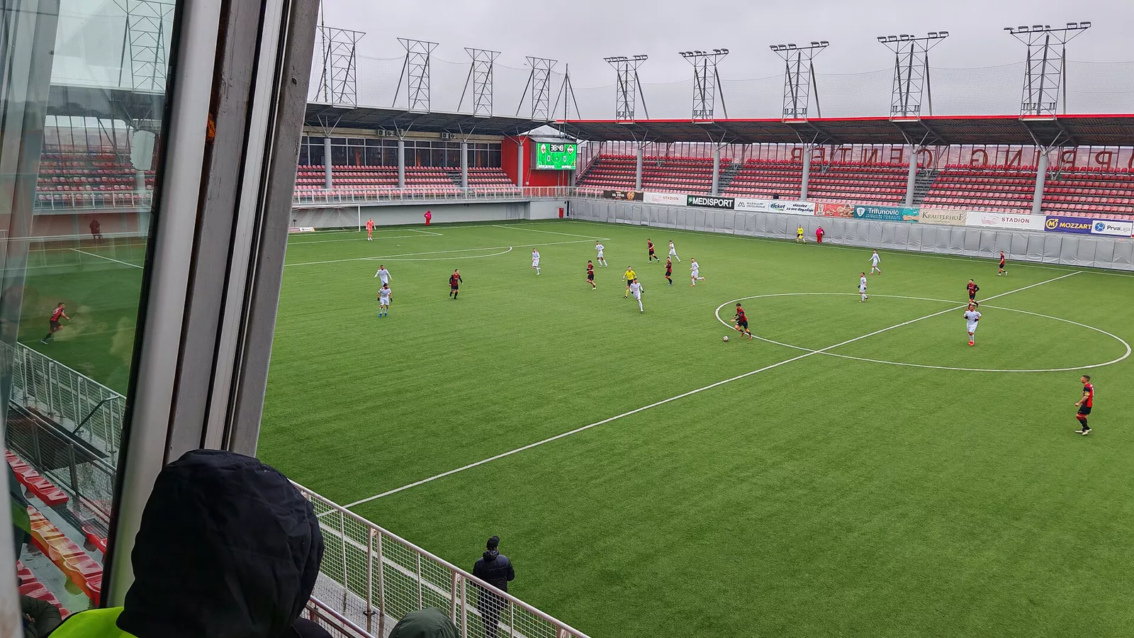 View on football pitch of Voždovac Stadium from the west stand.jpg. Ilustracija uz vest: FIFA predlaže nezavisnu eksternu reviziju upravljanja svetskim fudbalom