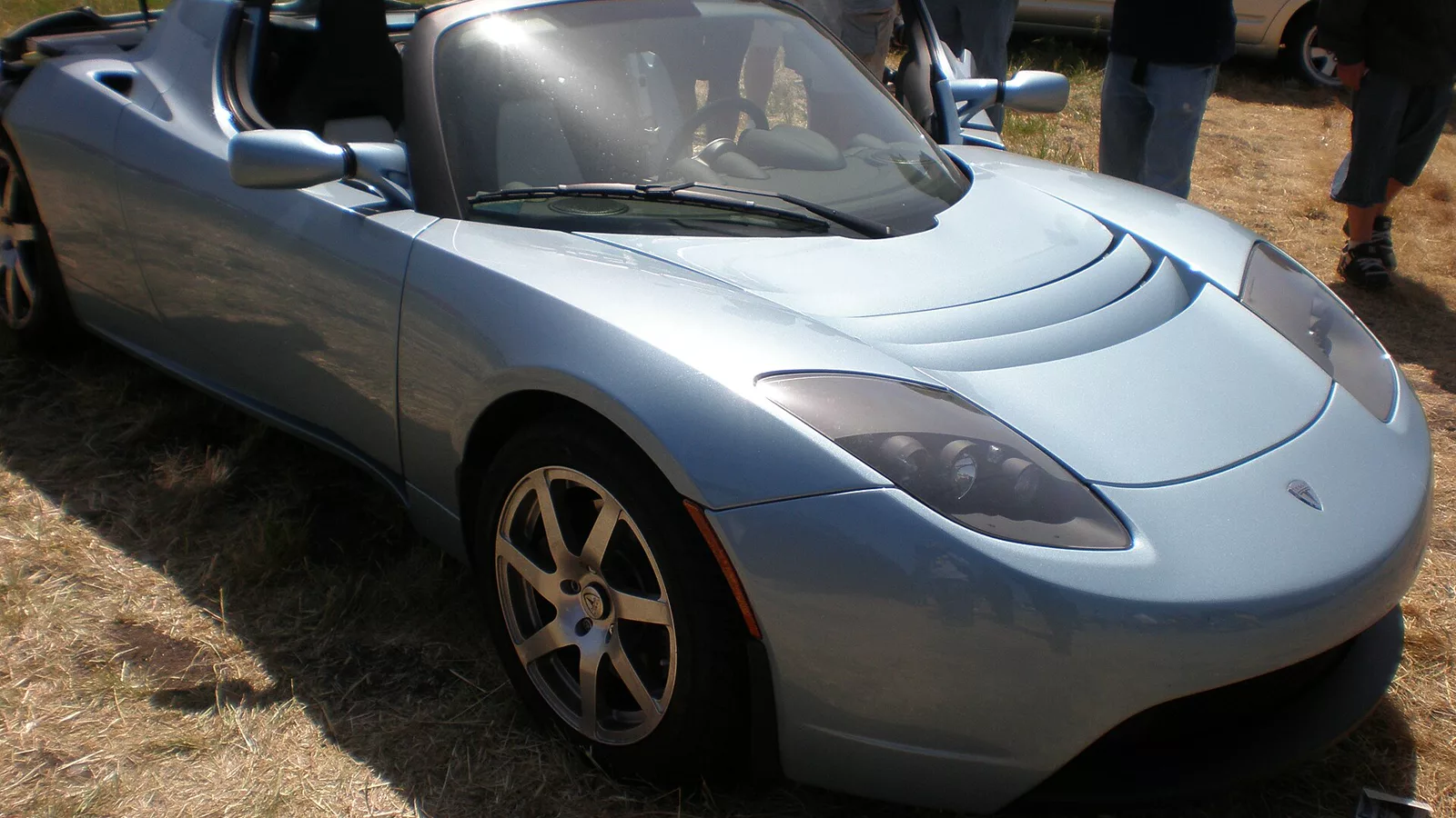Tesla 1. oktobra predstavlja novu generaciju Roadstera