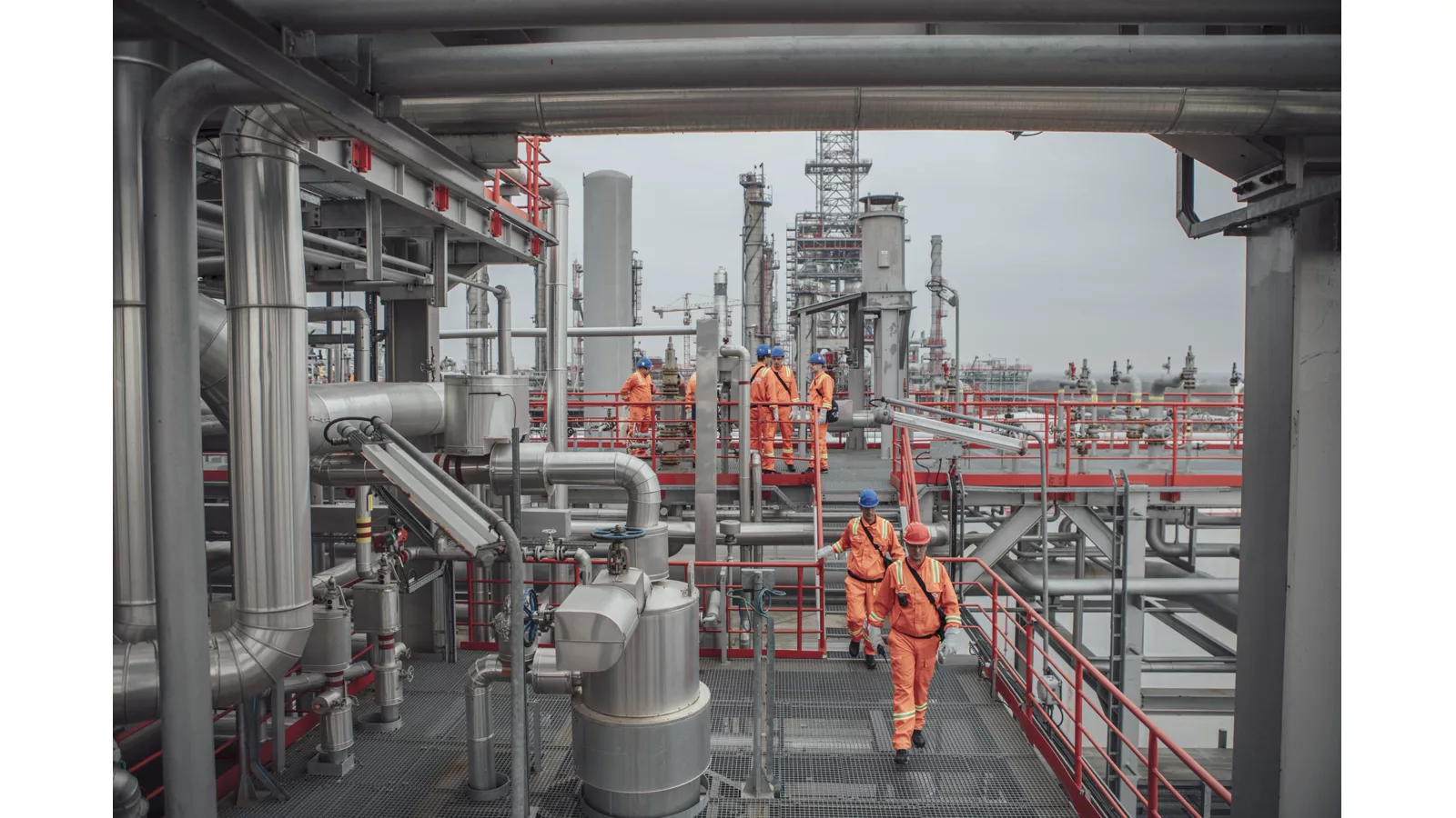Forbes Srbija: Pregovori o Naftnoj industriji Srbije propali, MOL nije potvrdio navode