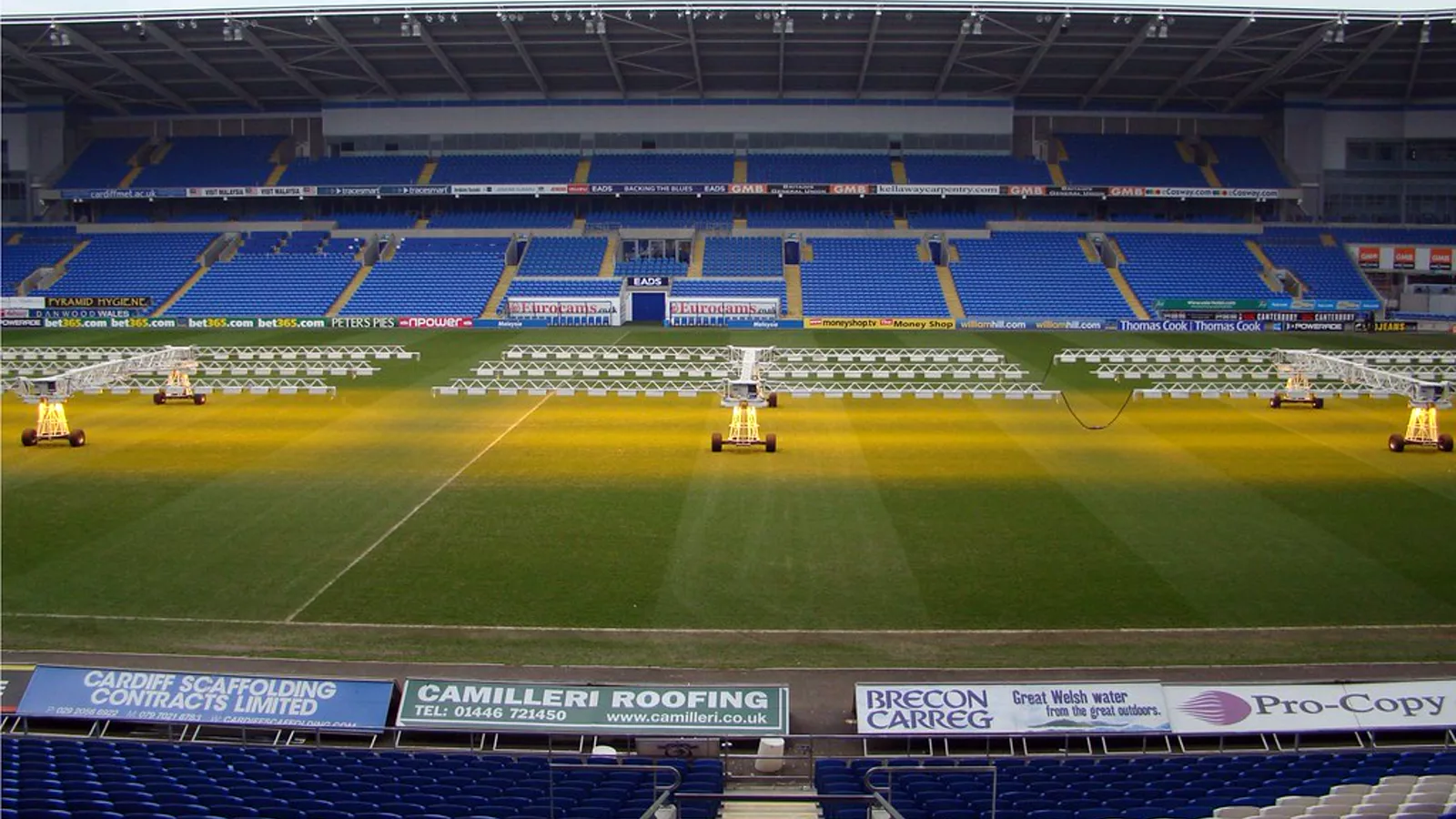 Football stadium pitch. Ilustracija uz vest: Everton savladao Ipswich 1:0, Barry odlučio meč protiv desetorice gostiju