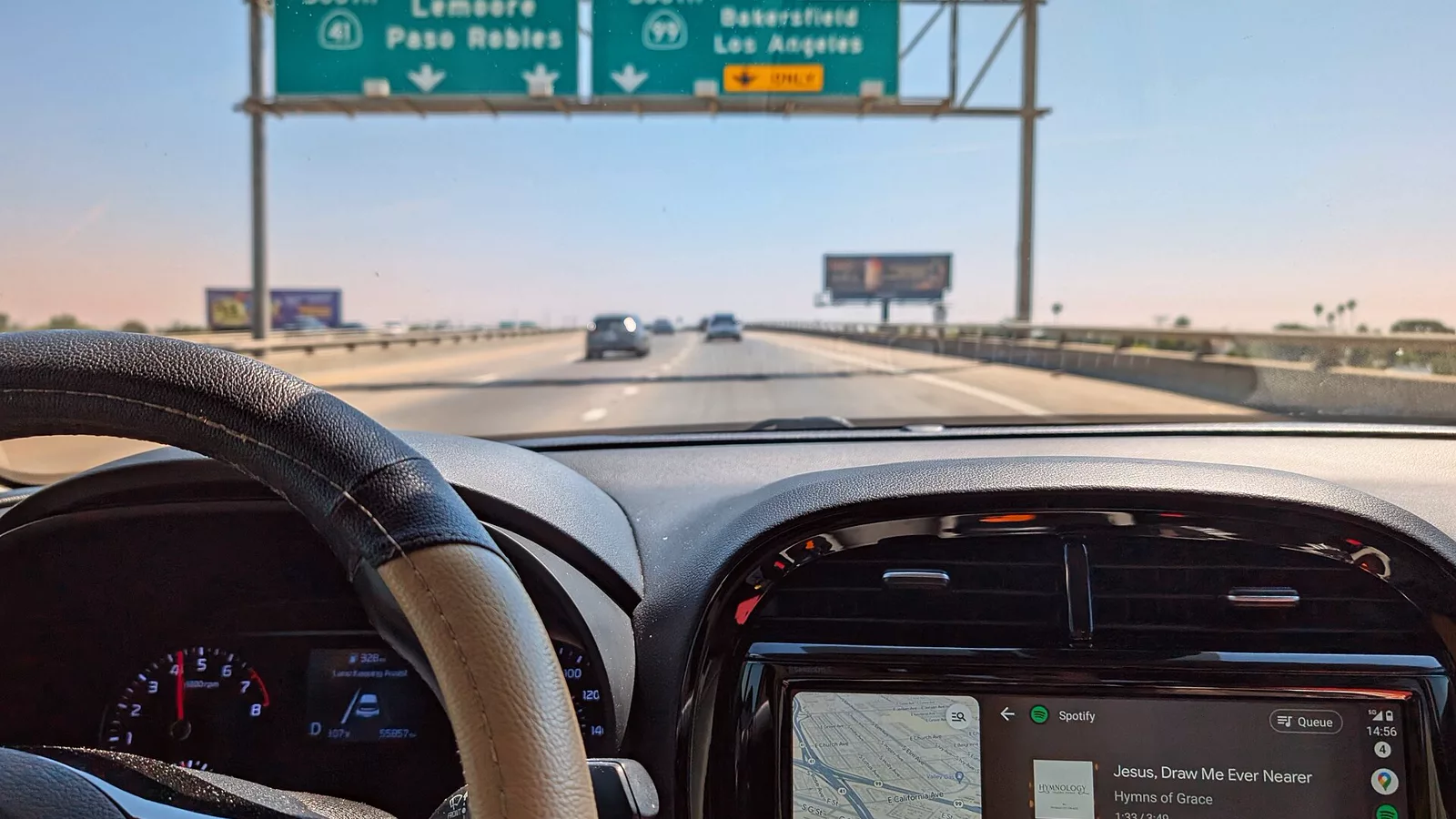Android Auto.jpg. Ilustracija uz vest: Google otvorio Android igre za ekrane automobila