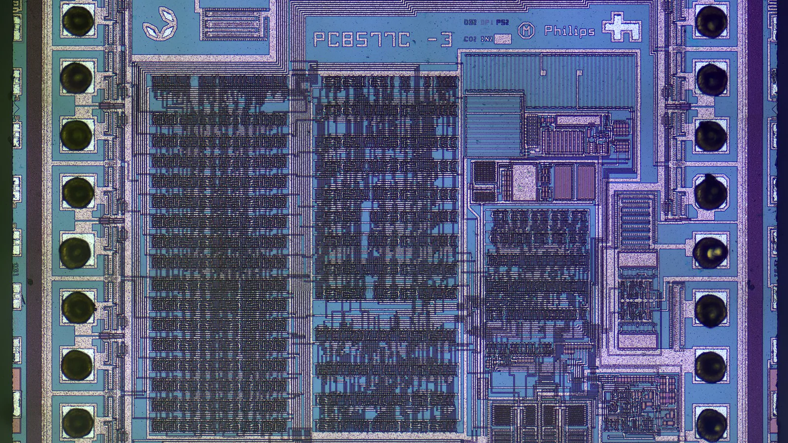Fotografija: NXP PCF8577C LCD driver with I²C (Colour Corrected).jpg. Ilustracija uz vest: Perplexity Portable Computer Is Now Available on Windows, Powered by NVIDIA RTX