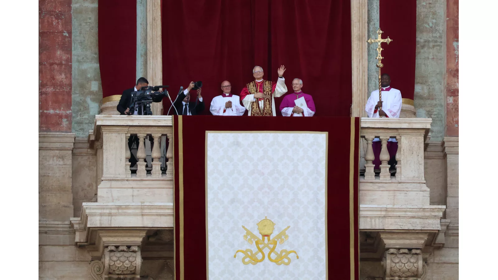 Pope Leo XIV izlazi iz bolnice posle operacije raka pluća
